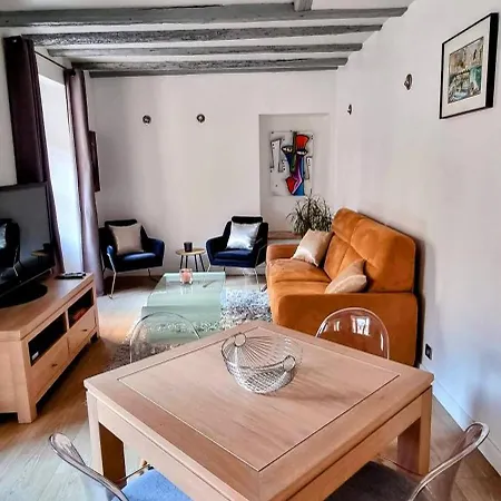 De Charme Au Coeur De La Vieille Annecy