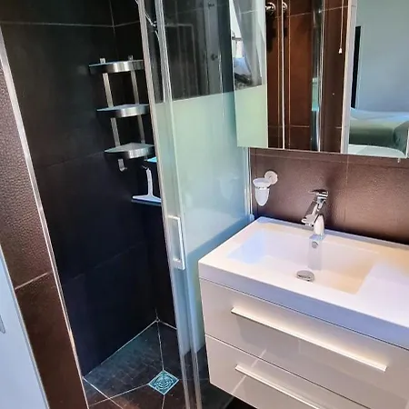 Apartment De Charme Au Coeur De La Vieille